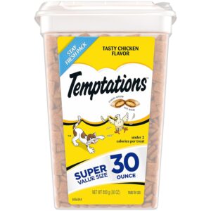 TEMPTATIONS Classic Crunchy and Soft Cat Treats Tasty Chicken Flavor, 30 oz. Tub